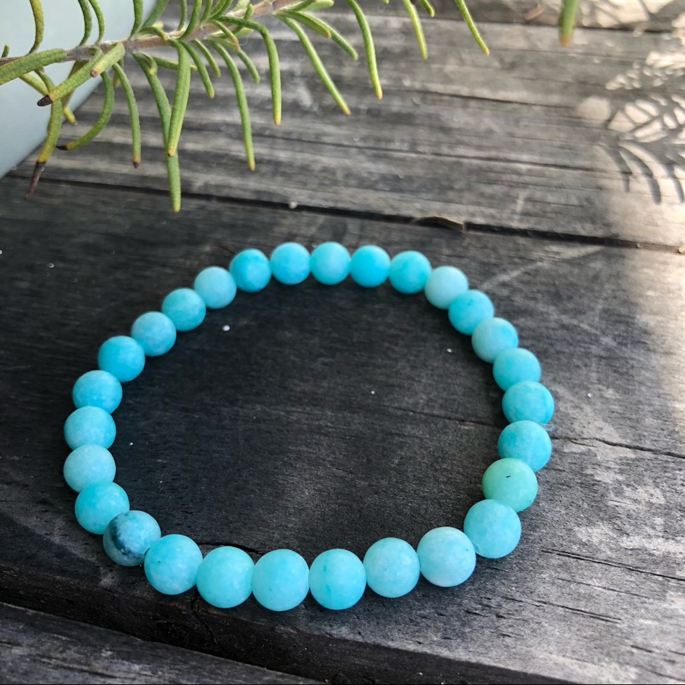 New Authentic Dyed Howlite Larimar Stone Bracelet